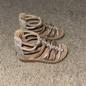 Size 5 Toddler Girl’s Harper Canyon Silver/Rose Gold Sandals